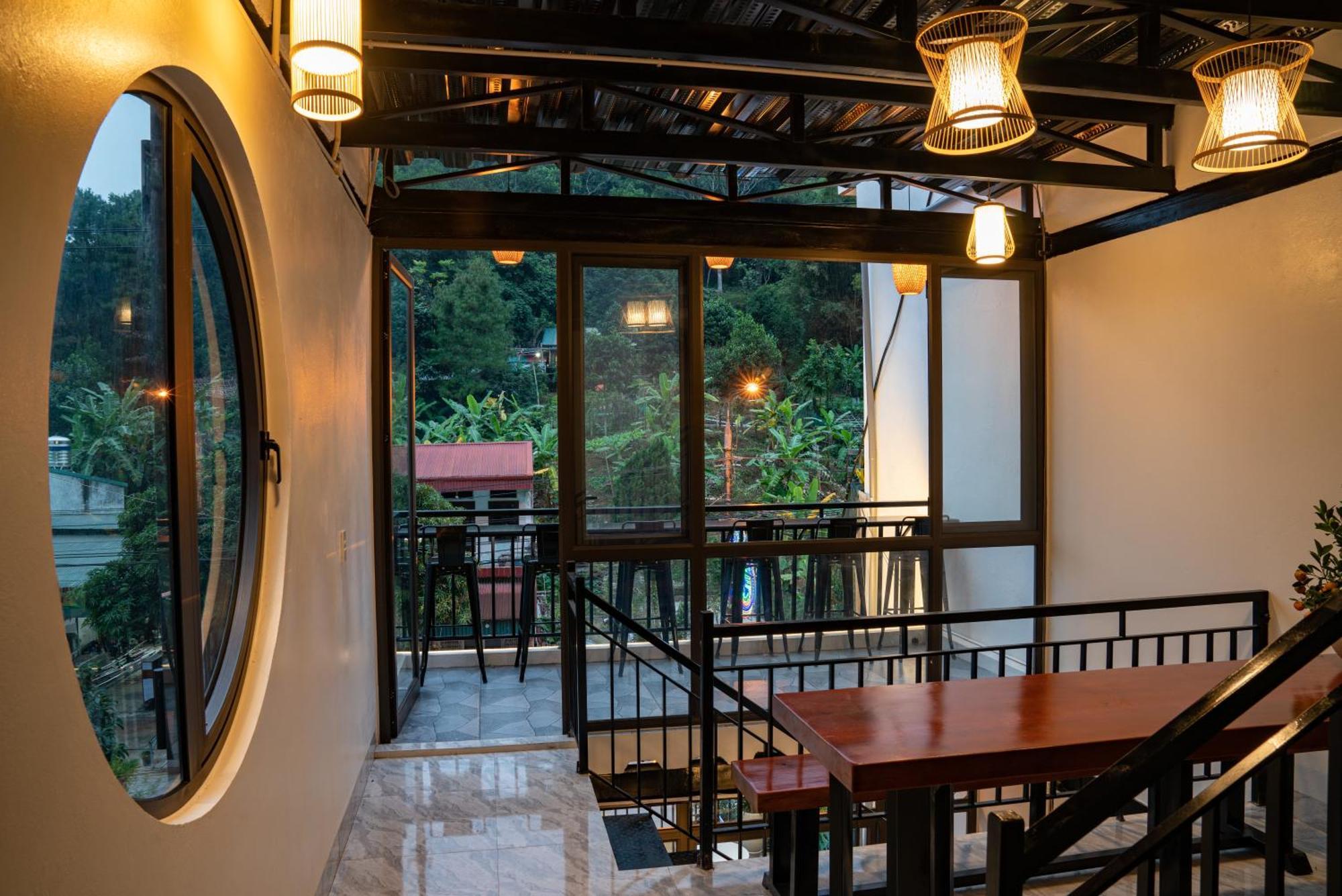 Strawberry House , Tour & Motorbikes Rentel Bed and Breakfast Ha Giang Buitenkant foto