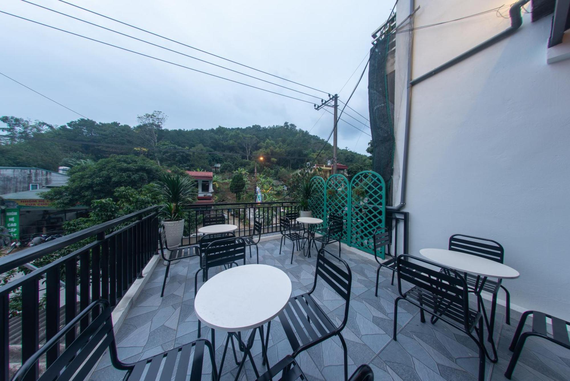 Strawberry House , Tour & Motorbikes Rentel Bed and Breakfast Ha Giang Buitenkant foto